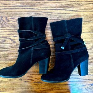 Saks Fifth Avenue boots size 9 women’s